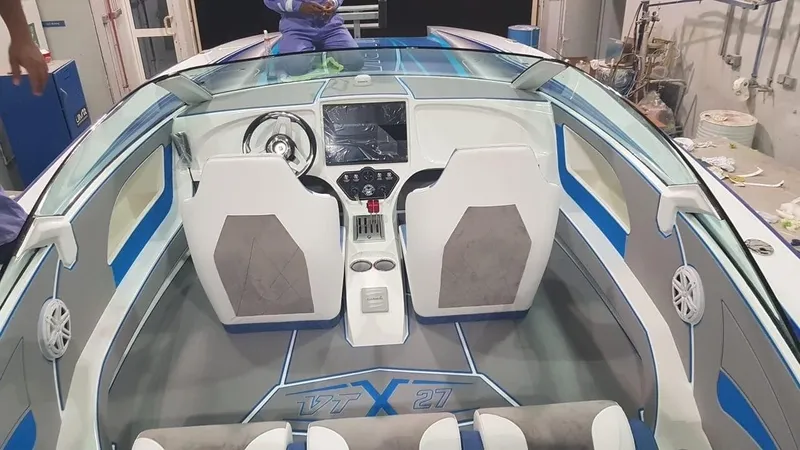 Slide: The Image of Victory Powerboats 28 Cat 2021 - 6