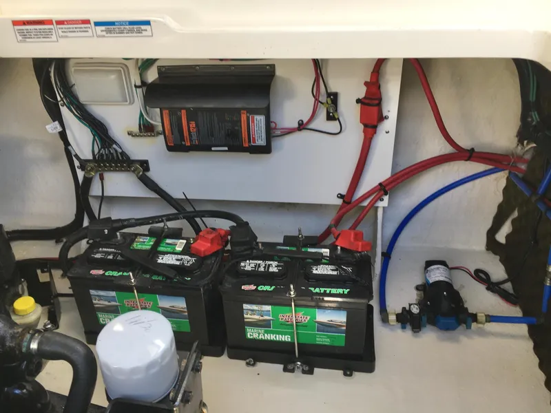 Slide: The Image of 2010 Sea Ray 260 Sundancer 21 - 21