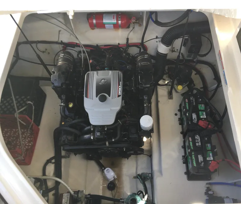 Slide: The Image of 2010 Sea Ray 260 Sundancer 22 - 22