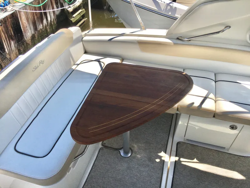 Slide: The Image of 2010 Sea Ray 260 Sundancer 6 - 6