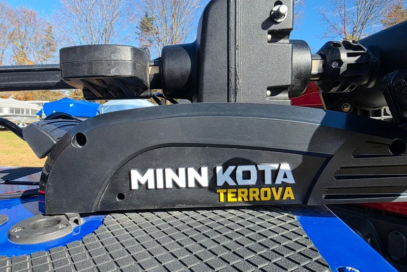 Slide: The Image of Minn Kota Terrova trolling motor on 2006 Tracker Pro Team 175 boat. - 11