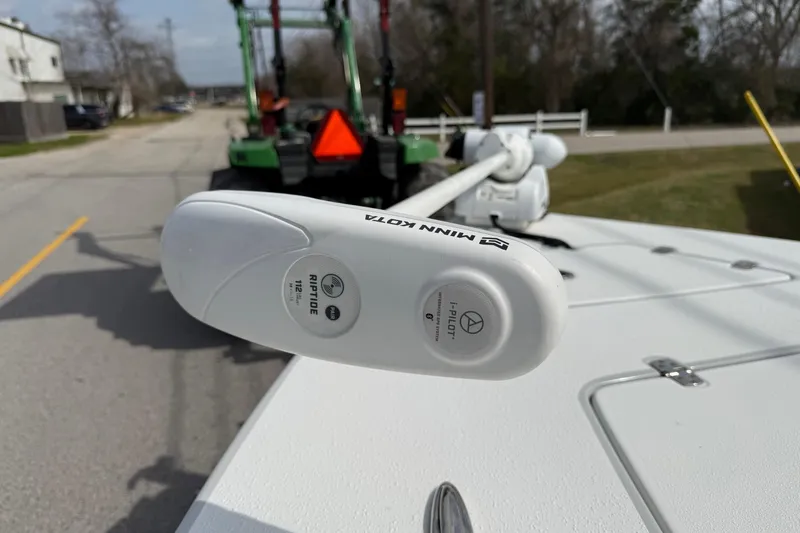 Slide: The Image of Minn Kota Riptide trolling motor on 2020 Blazer Bay 2420 GTS boat. - 17