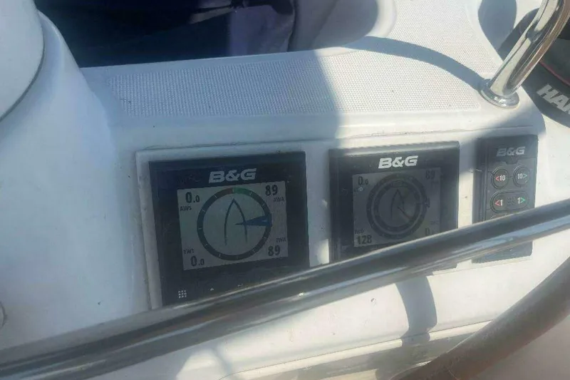 Slide: The Image of B&G navigation instruments on 2007 Jeanneau Sun Odyssey 39i yacht dashboard. - 11