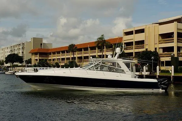 Slide: The Image of Intrepid 475 Sport 2010 - 0