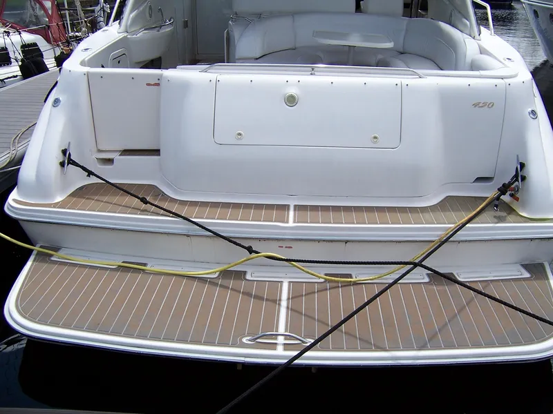 Slide: The Image of Sea Ray 450 Sundancer 1995 - 2
