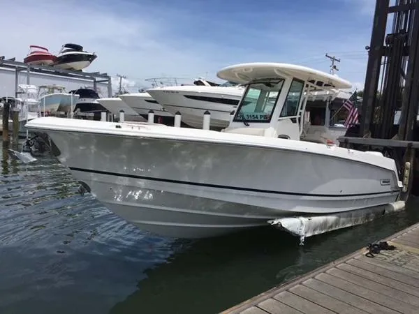 Slide: The Image of Boston Whaler 28 Outrage 2017 - 0