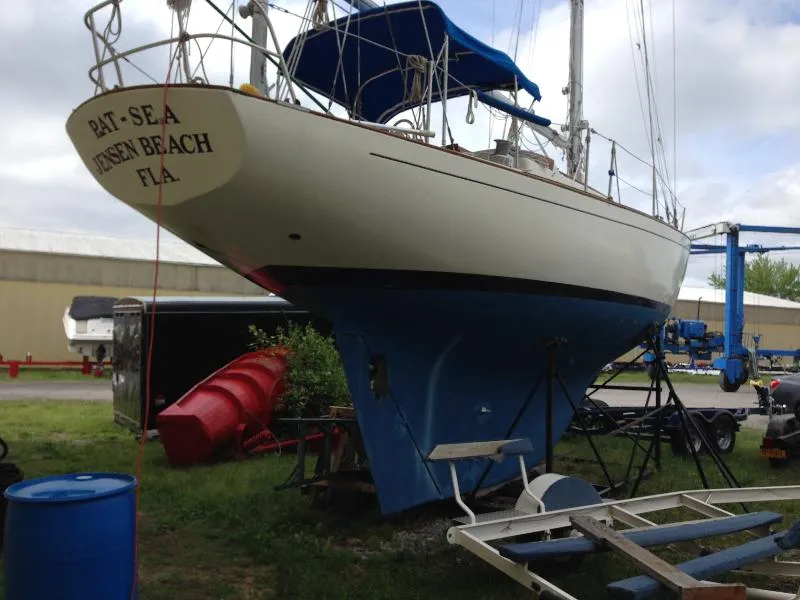 Slide: The Image of Alberg Alberg 37 Yawl 1979 - 1