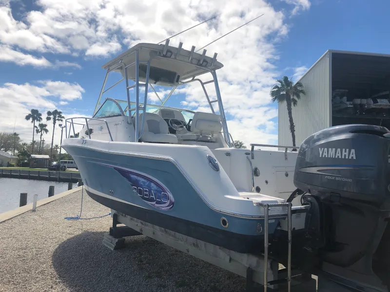 Slide: The Image of Robalo R265 Walkaround 2005 - 7