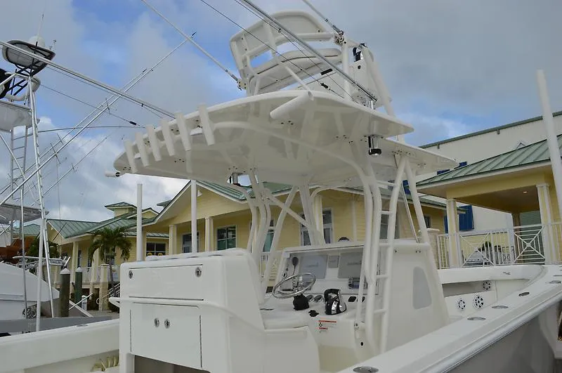 Slide: The Image of SeaVee 390z Center Console 2016 - 1