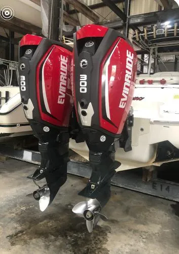 Slide: The Image of Wellcraft SCARAB 2001 - 9