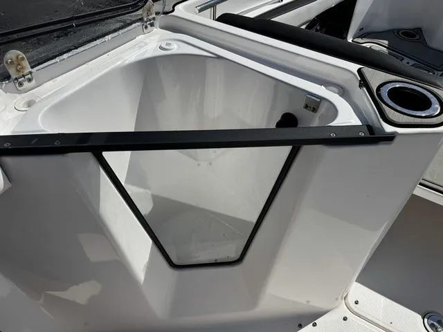 Slide: The Image of Yamaha 255 FSH Sport E 2021 - 13