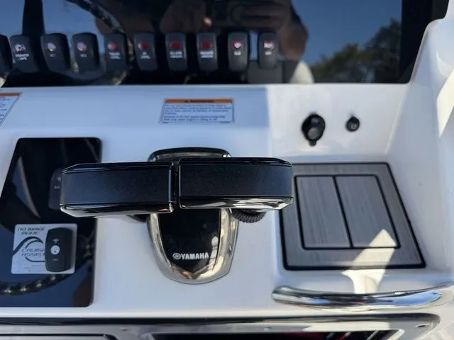 Slide: The Image of Yamaha 255 FSH Sport E 2021 - 26