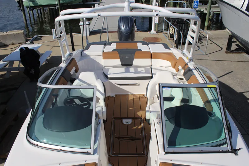 Slide: The Image of Chaparral 230 SSI OB 2023 - 25