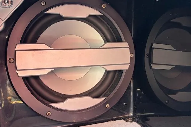 Slide: The Image of Close-up of 2024 Supra SE 550 speaker system with sleek metallic design. - 10