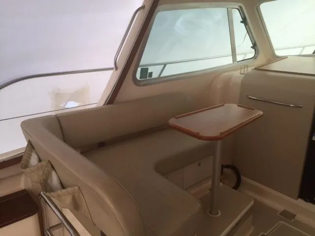 Slide: The Image of Interior of Island Packet Craft Express 360 yacht, 2002 model. - 10