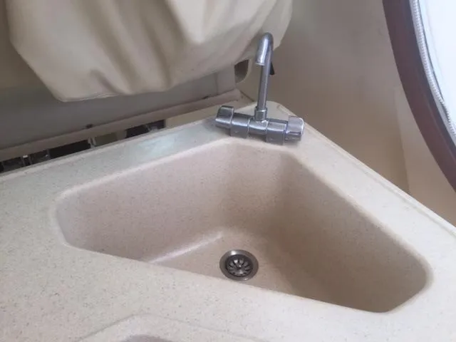 Slide: The Image of Corner sink on Island Packet Packet Craft Express 360, year 2002. - 18