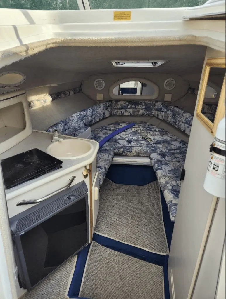 Slide: The Image of Sea Ray 240 Sundancer 1997 - 5