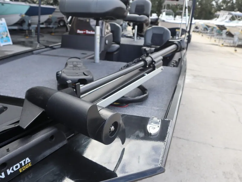 Slide: The Image of 2021 Tracker Bass Tracker Classic XL with Minn Kota Edge motor. - 9