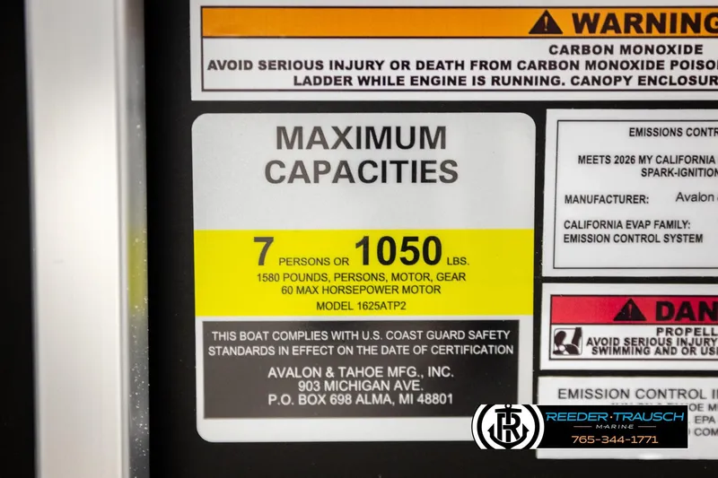 Slide: The Image of Maximum capacity warning label for Avalon VEN RF 2026 boat, 7 persons or 1050 lbs. - 43