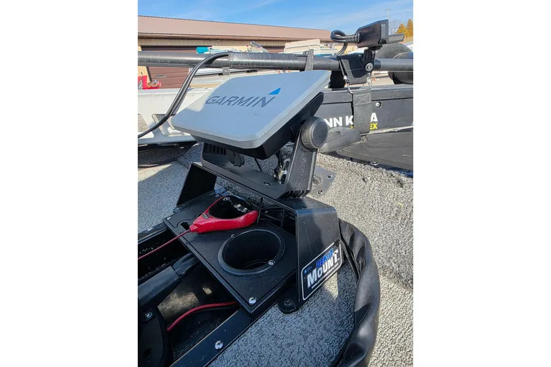 Slide: The Image of 2019 Tracker Pro Team 175 TXW with Garmin fishfinder and Minn Kota trolling motor. - 11