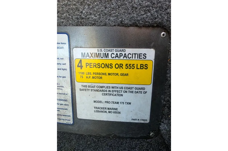 Slide: The Image of 2019 Tracker Pro Team 175 TXW capacity label, 4 persons or 555 lbs, US Coast Guard compliant. - 20