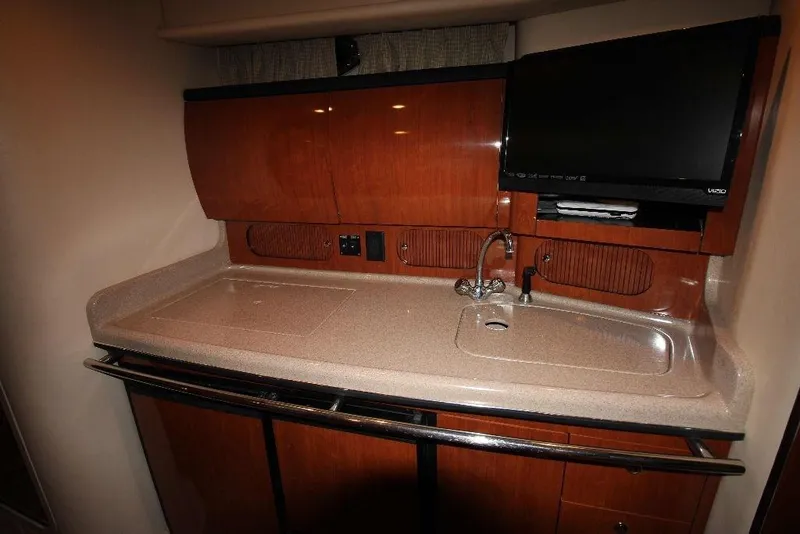 Slide: The Image of Sea Ray 360 Sundancer 2003 - 5