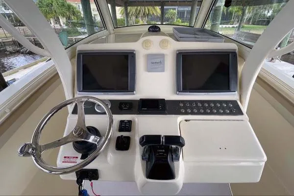 Slide: The Image of Scout 345 XSF 2012 - 8