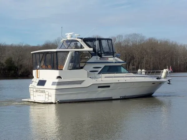 Slide: The Image of Sea Ray 410 Aft Cabin 1987 - 1