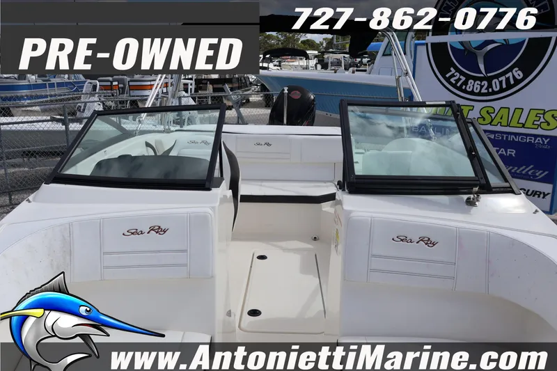 Slide: The Image of Pre-owned 2019 Sea Ray SPX 190 Outboard boat displayed at Antonietti Marine. - 10