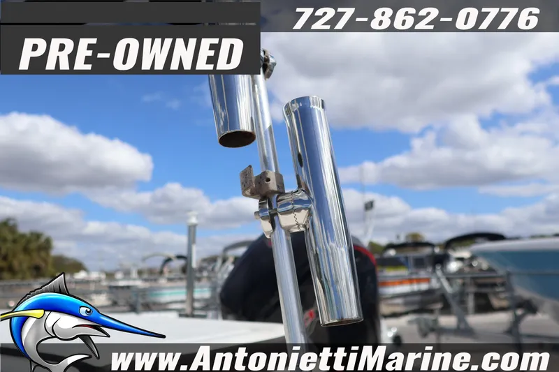The Image of Pre-owned 2019 Sea Ray SPX 190 Outboard for sale at Antonietti Marine. - 11