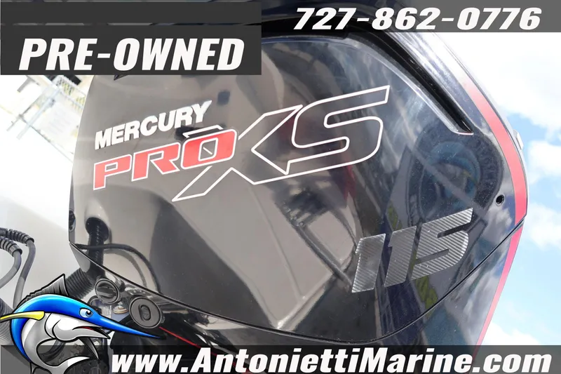 Slide: The Image of Pre-owned 2019 Sea Ray SPX 190 Outboard with Mercury Pro XS 115 engine. - 12
