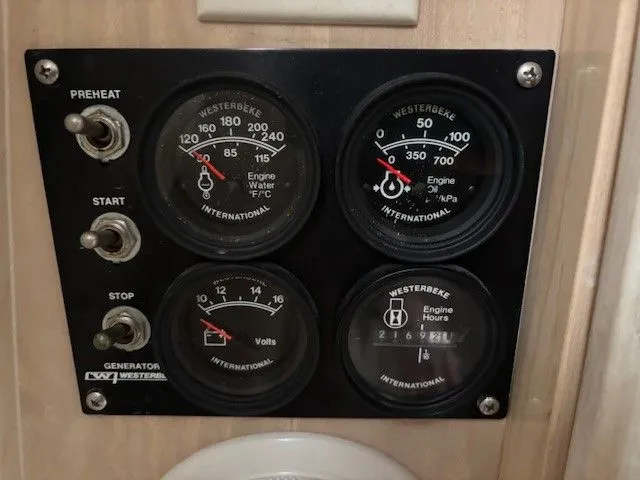 Slide: The Image of Henriques 35 Express 2000 - 23