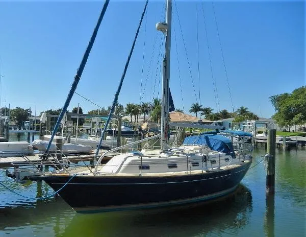 Slide: The Image of Island Packet 380 2001 - 0