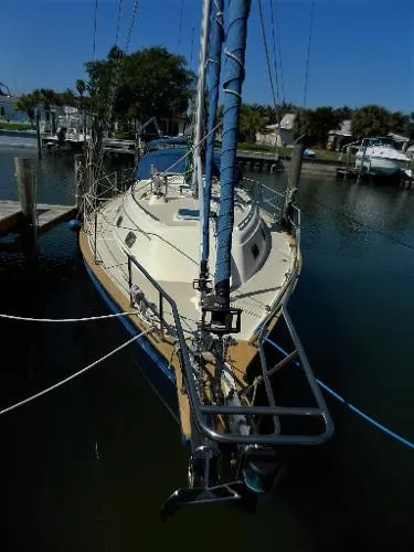 Slide: The Image of Island Packet 380 2001 - 3