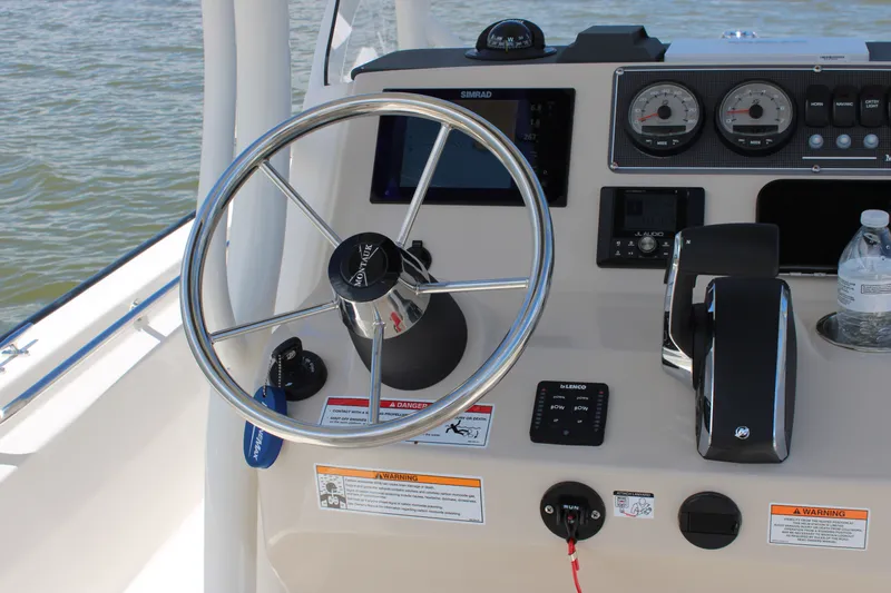 Slide: The Image of Boston Whaler 210 Montauk 2026 - 34
