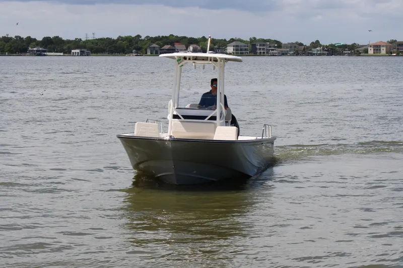 Slide: The Image of Boston Whaler 210 Montauk 2026 - 12