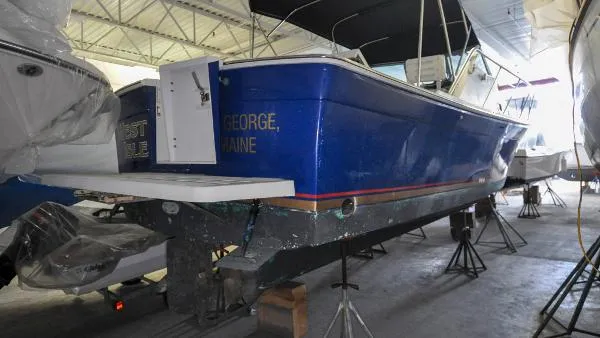 Slide: The Image of Mainship Pilot 30 1999 - 2