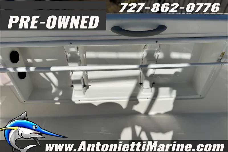 Slide: The Image of Pre-owned 2021 Bayliner Trophy T21Bay boat for sale at Antonietti Marine. - 17