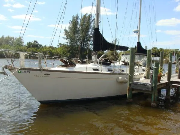 Slide: The Image of Cheoy Lee 44 Ketch 1980 - 0