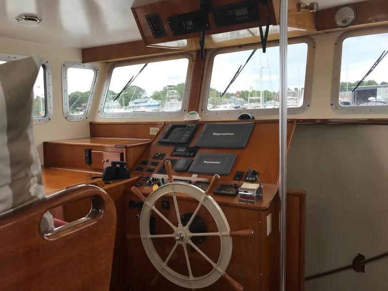 Slide: The Image of Wayne Beal 40 Fast Trawler 1999 - 10