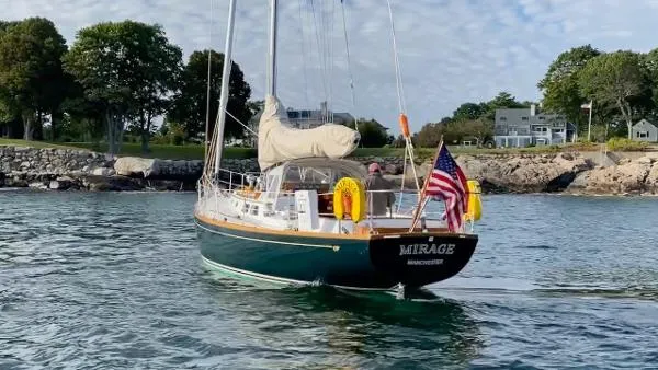 Slide: The Image of Hinckley Yachts Sou'wester 42 Sloop 1984 - 4
