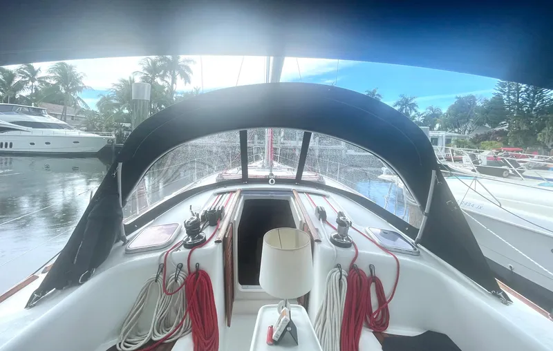Slide: The Image of Cockpit of 2009 Beneteau Oceanis 43 sailboat in harbor. - 29