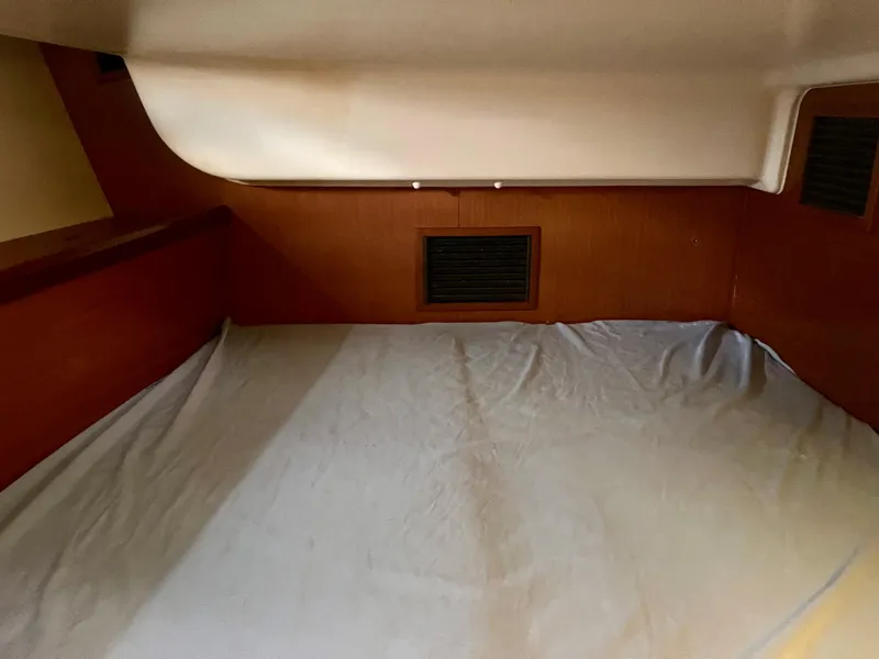 Slide: The Image of Beneteau Oceanis 43 2009 - 90