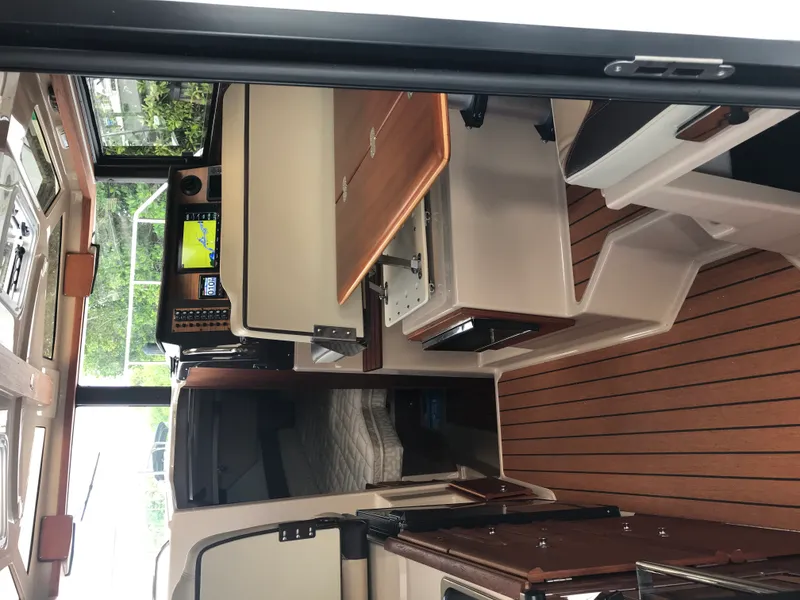 Slide: The Image of Ranger Tug R27 LUXURY EDITION 2019 - 11