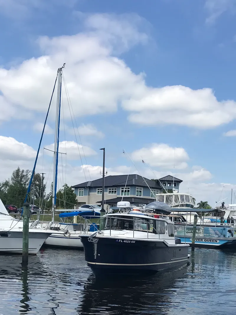 Slide: The Image of Ranger Tug R27 LUXURY EDITION 2019 - 9