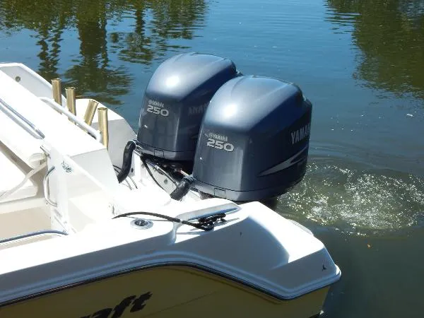 Slide: The Image of Wellcraft 29 COASTAL 2005 - 2