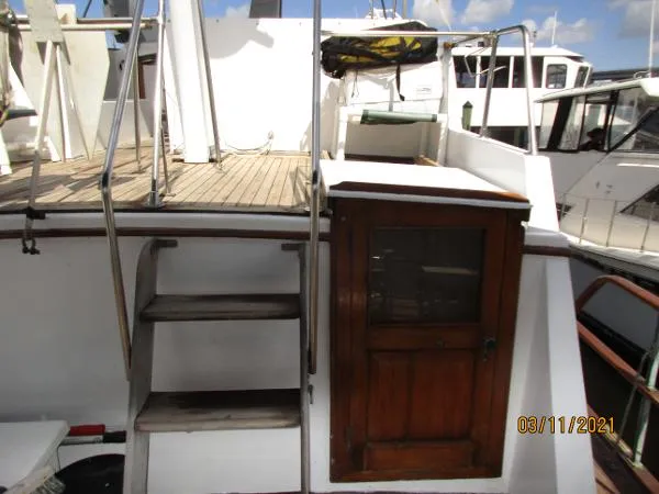 Slide: The Image of Island Gypsy 44 Flush Aft Deck 1987 - 10