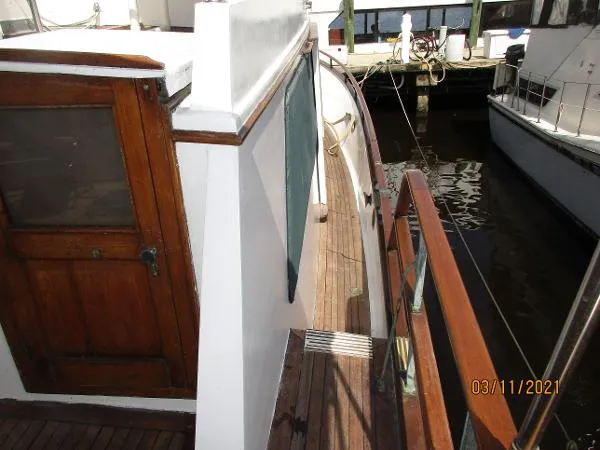 Slide: The Image of Island Gypsy 44 Flush Aft Deck 1987 - 11