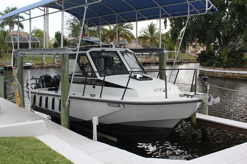 Slide: The Image of Boston Whaler Challenger 2016 - 0