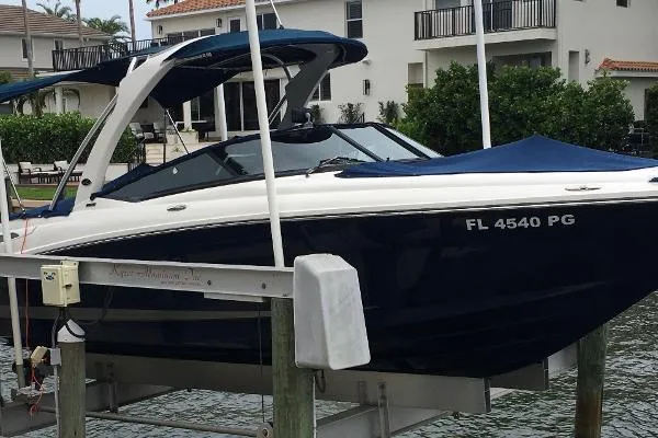 Slide: The Image of Sea Ray 250SLX 2011 - 3